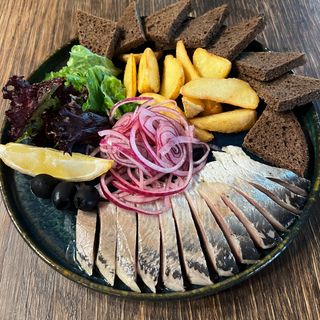 Малосольний оселедець  з картоплею (250гр)