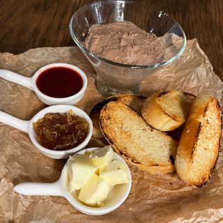 Курячий паштет з чіабатою