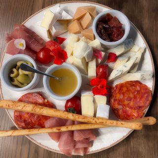 Італійська тарілка на двох (200гр)