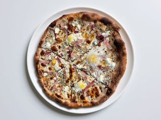 Піца Бьянка (320г) 22см