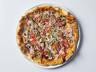 Піца Капричіоза (340г) 22см