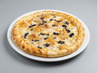 Пицца с курицей и черносливом 30см