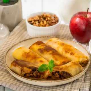Млинці з яблуками та горіхами ( 3 шт) 270 г.