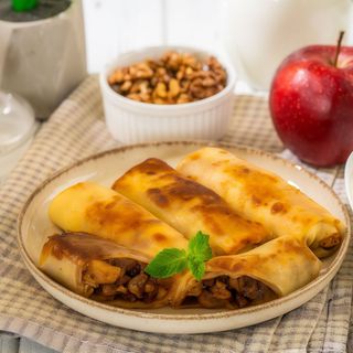 Млинці з яблуками та горіхами ( 3 шт) 270 г.