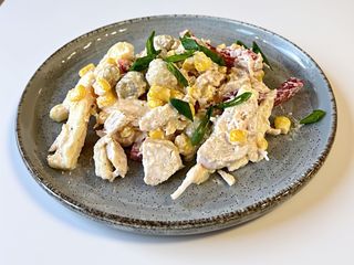 Салат з курячого філе 200 г.