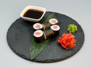 МАКІ РОЛИ З ТУНЦЕМ