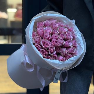 35 троянд Атена Роял