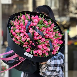 101 піоновидний тюльпан