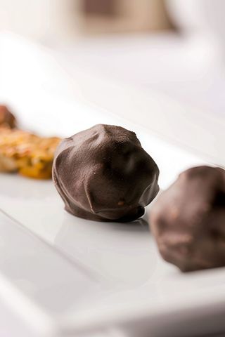 Цукерка з горіхів та кураги (20г)