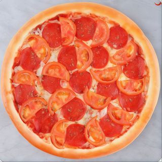 Піца Пепероні з томатами 40см
