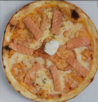 Норвезька з Лососем