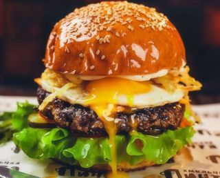 Бургер Ситний Максі зі свининою (400г)