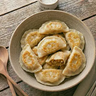 Пісні вареники з капустою