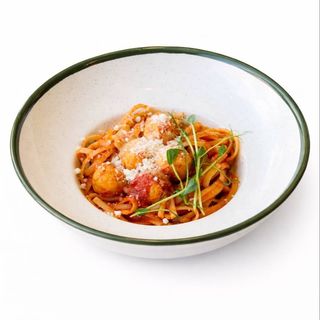 Паста томатна з мітболами