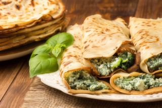 Млинець з моцареллою та зеленню (360г) 