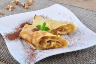 Млинець з пряною яблучно-горіховою начинкою (290г)