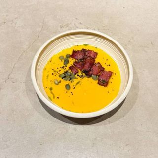 Гарбузовий крем-суп з беконом