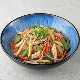 Салат з фунчозою та копченою куркою