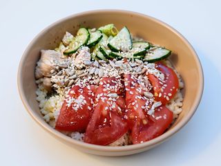 Боул з куркою