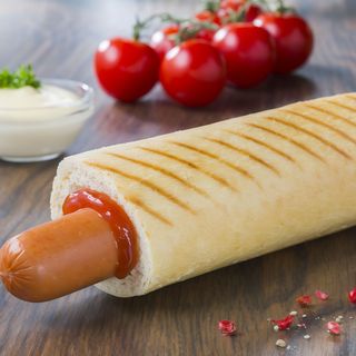 Французький хот-дог з баварською