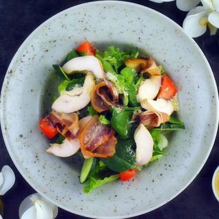 Салат із курячим філе (425 г)