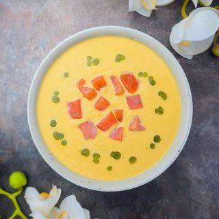 Крем-суп із лосося (400г)