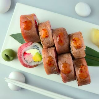 Рол татакі з тунцем та сніжним крабом (375г)