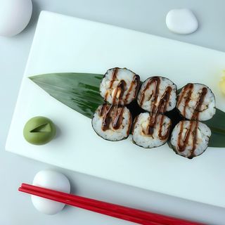 Макі з вугром (130г)