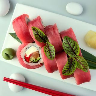 Рол з тунцем та лососем (365г)