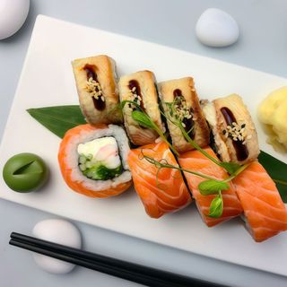 Комбо рол з лососем та вугром (365г)