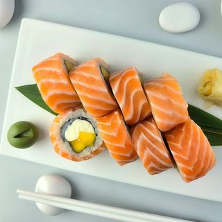 Філадельфія з лососем та манго (350г)