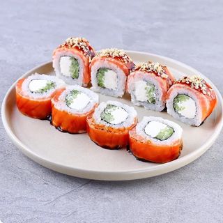 Рол Карамельний лосось (270г)