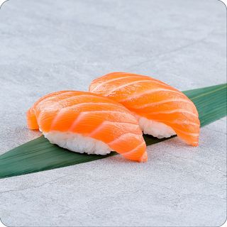 Суші лосось (2шт)