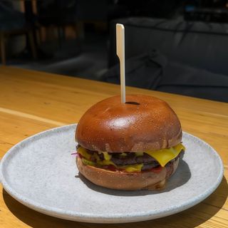 SMASH DOUBLE CHEESEBURGER (350г)