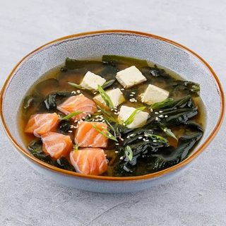 Місо суп з лососем