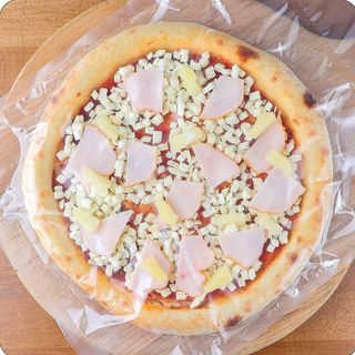 Піца з куркою та ананасом заморожена