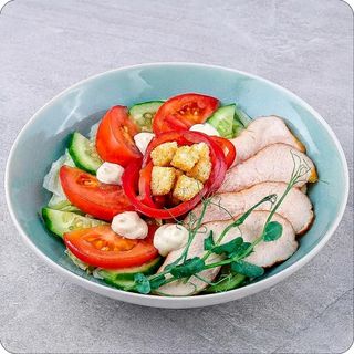 Салат із копченою куркою