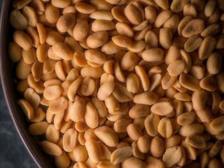 АРАХІС СМАЖЕНИЙ ЗІ СМАКОМ "БЕКОН" (50г.)