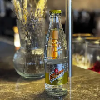 Тонік Schweppes