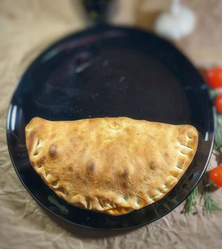  Піца Кальцоне 