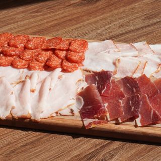 М*ясна дошка