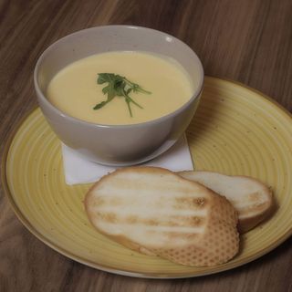 Сирний крем-суп з куркою та крутонами 350 г.