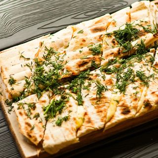 Лаваш з бринзою