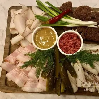 Сет вінницького сала.