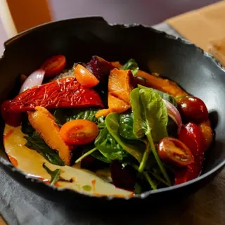 Салат з печеними овочами (220г)