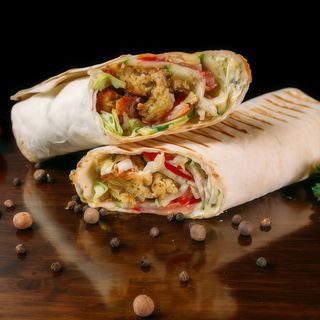  Шаурма з телятиною з фірмовим соусом