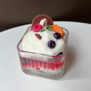 Свічка "Berry ice cream"