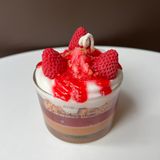 Ароматна свічка "Полуничний десерт"