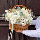 Композиція у кошику "Ромашкове поле"