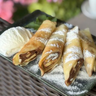 Млинці з бананом і Нутеллою (250г)